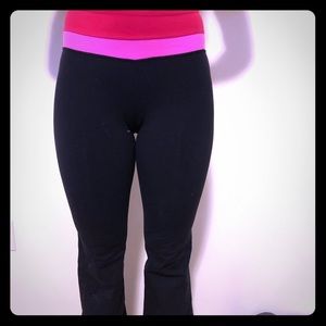 Lululemon Black Groove Pant, Pink Waistband